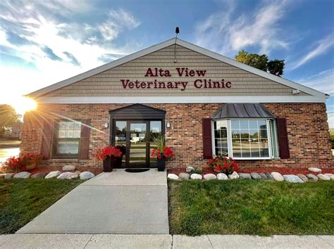 free pet clinics near me.
